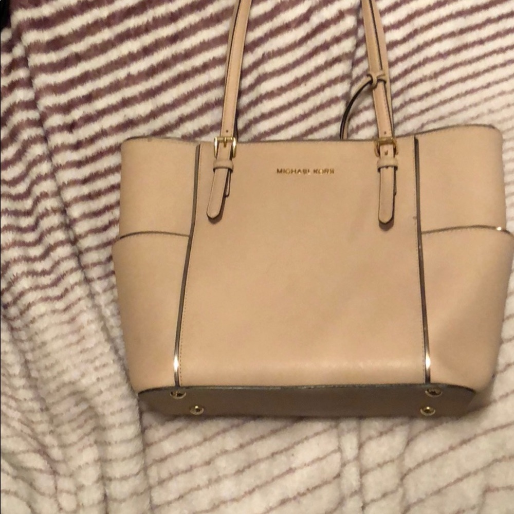 Large tote purse